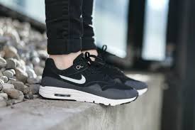 An On Feet Gallery Of The Nike Air Max 1 Ultra Moire Sneakernews Com Nike Air Max Nike Fashion Nike Shoes Women