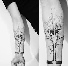 Baum Tattoo Bedeutung Und Darstellung Aus Jedem Blickwinkel Yanis Aus Ba Aus Baum Bedeutung Blickwinkel Da In 2020 Tattoos Life Tattoos Tattoos For Guys