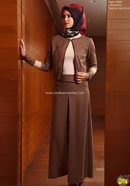 Boutique Armine Etek Ceket Takim Armine Aker Kayra Setrms Tesettur Et Tesettur Etek Modelleri 2020 In 2020 Muslimah Fashion Modest Outfits Fashion