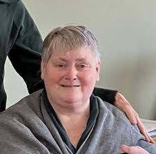 Susan Hauer's Instagram, Twitter & Facebook