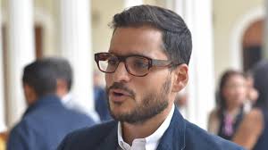 Armando Armas Archives