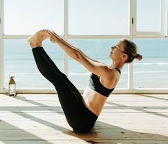 Ejercicios de yoga para la espalda y cervicales. 6 Posturas De Yoga Para La Espalda