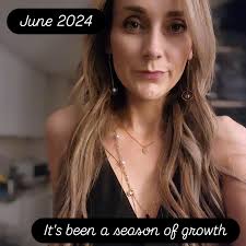 Someone give this kid an electric guitar! His hair is like a rock star's. 🌟