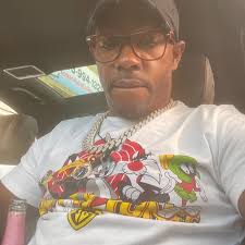 CLICK THE LINK AND ADD ME TO YOUR #playlist  https://open.spotify.com/artist/1RtYchiElBPOn7VhIPS7ty?si=VVofxEIhQ1mh1XFd8TUb3w