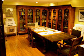 Debating With Dickens Harrisburg For Literature Lovers Harrisburg American Road Trip Traveling By Yourself