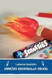 Laterne Basteln Smarties Riesenrolle Fackel Laternen Basteln Basteln Basteln Fur Jungen