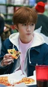 Kpop Boyfriend Material Em 2020 Bandas De Rock Asmr Tocando Guitarra