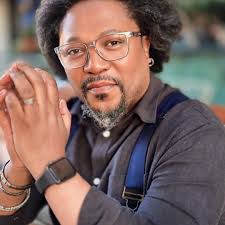 As a group that celebrates the importance of history and legacy, let's take  a moment to pay our respect & remeber two instrumental figures from the  community who have sadly departed. Both