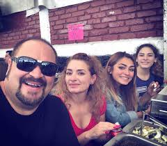 He is most recognized as one of the polivoces and for his. Perdio Peso Y Comenzo Un Nuevo Estilo De Vida Lalo Manzano Y Su Sorprendente Cambio Realities Inseparables Univision