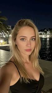 I'm From Paris, France 🇨🇵