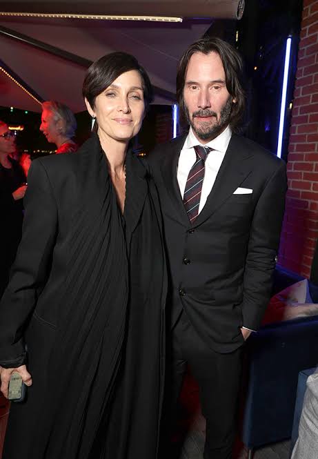 The Matrix Resurrections' Premiere: See Keanu Reeves & More – Hollywood Life