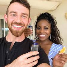 Lauren and Cam; NEVER at the Reunions : r/LoveIsBlindNetflix