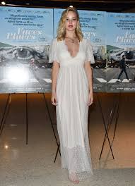Maybe you would like to learn more about one of these? Jennifer Lawrence Trug Tatsachlich Vor Jahren Ihr Erstes Hochzeitskleid Mode