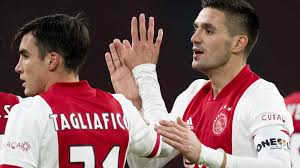 Vorige maand werden de amsterdammers nog weggespeeld door. Loting Achtste Finales Knvb Beker Az Krijgt In Januari Ajax Op Bezoek Nos