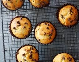 Recette Muffins Aux Pepites De Chocolat Moelleux Comme A La Maison En Video Recette Recette Muffin Muffins Pepite Chocolat Pepite Chocolat