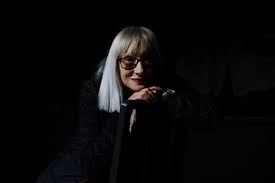 Por acaso, era actor e tinha filhos, mas qualquer morte estúpida é um desperdício de oportunidades, um universo irrepetivelmente. Saiba Mais Fernanda Lapa