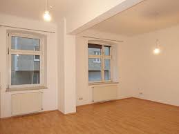 13587, hakenfelde, spandau, land berlin. Grosse 2 Zimmer Wohnung In Hernals Nur 500 Wohnung Mieten Haus Kaufen Privatimmobilien Mietguru