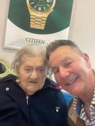 Today I bumped into this beautiful lady , I'm sure most of you will  remember her , our Vera xx