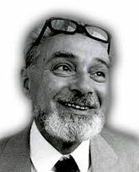 Primo levi nasce a torino nel 1919 da una famiglia ebrea di intellettuali piemontesi. Primo Levi Jewage