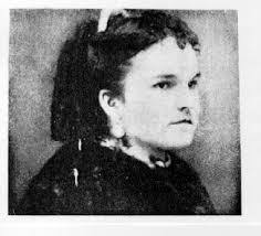 Elizabeth Nuckolls's Instagram, Twitter & Facebook