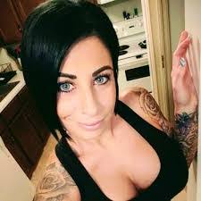 Callie Wilcox's Instagram, Twitter & Facebook