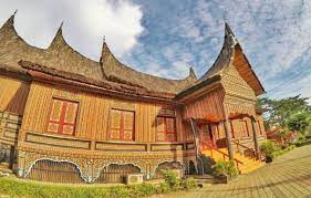 Nama Rumah Adat Sumatera Barat Beserta Gambar Penjelasannya