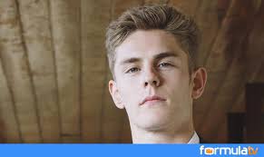 Patrick Criado ('Vivir sin permiso'): "Daniel Arteaga suele ganarse el  respeto a través del miedo"