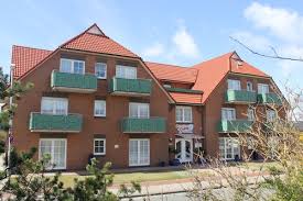 Her bliver forladte sæler passet og plejet og bragt tilbage til nordsøen. Finden Sie Hotels Seehundstation Nationalpark Haus Norddeich Hotels Com