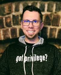 Ross Grover's Instagram, Twitter & Facebook