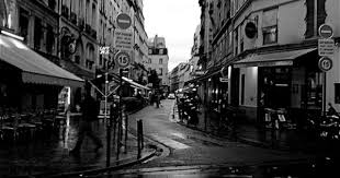 Rue De Buci Sous La Pluie Paris Noir Et Blanc French Songs Paris Movie Paris Black And White