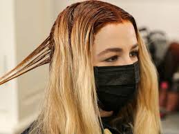 Wird auch schwierig, wieder auf die naturhaarfarbe zurück zu färben, das muss. Blondierte Haare Braun Farben Was Du Wissen Musst