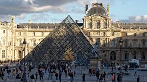 Ce sont pas moins de 30 évènements qui seront organisés de mars 2019 à février 2020. La Pyramide Du Louvre Fete Ses 30 Ans