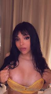 Short Lara Diabla showing her tits 1