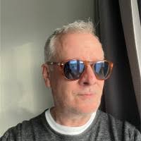 900+ profils pour “Prey”