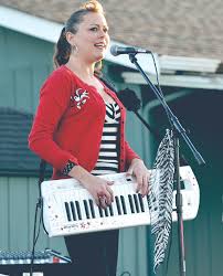 Phyllis Gale Rollston, popular singer of Soul Ducks band, is dead at age 36 