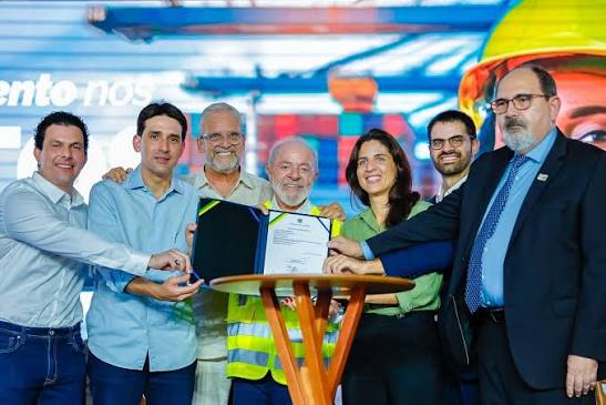 Convênio PortosRio-UFRJ e rede de bolsistas com vínculo político