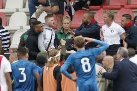 Feyenoord and ajax, the matches, transfers, and players who played at both clubs, as well as the position in the final standings of various competitions. Ajax Feyenoord Fighting Under 19 Title Decider Abandoned After Fans Clash Inside Stadium Goal Com