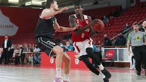 Ação sobre minibasquete com coordenador da formação do bayern. S L Benfica W Guimaraes Basketball