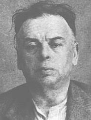 Acteur de théâtre et du cinéma muet en hongrie en 1919, il doit quitter son pays à la suite de la chute de l'éphémère régime communiste de béla kun, qu'il soutenait. Bela Kun Wikipedia