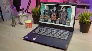 Laptop gaming harga 10 jutaan terbaik yang pertama adalah lenovo legion y520. Tvfoisupmatdwm