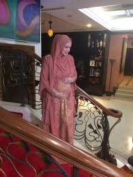 Bersempena dengan hari lahirnya pada 11 januari, penyanyi tersohor negara, dato sri siti nurhaliza taruddin secara eksklusif berkongsi. Alamat Rumah Dato Siti Nurhaliza 13 Potret Sudut Rumah Siti Nurhaliza Megah Bak Istana Ø³ÙŠØªÙŠ Ù†ÙˆØ±Ù‡Ø§Ù„ÙŠØ²Ø§ Ø¨Ù†Øª ØªØ§Ø±ÙˆØ¯ÙŠÙ† Zees Wess