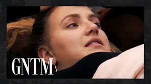 Ich liebe ihren einzigartigen walk, ihre posen und ihren außergewöhnlichen look. Liebeskummer Ana Und Dascha Erzahlen Von Ihren Boyfriends Gntm 2021 Prosieben Youtube