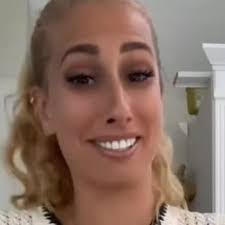 Samantha Solomon's Instagram, Twitter & Facebook