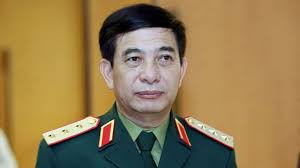 Đại tướng Phan Văn Giang gửi thư động viên cán bộ, chiến sĩ đang ngày đêm  chống bão lũ