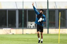 Saiba quais as principais partidas de futebol hoje pelo mundo inteiro. Galeria Jogadores Do Sporting Regressam Hoje A Alcochete I Liga Sapo Desporto