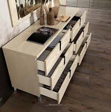 Or provide a glamorous presence in a bedroom or lounge area. Ambra Modern Cream Wood Veneers Queen Size Bedroom Collection Choice Custom Home Decor