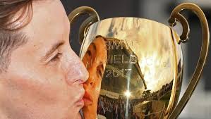 Kiwi jockey's $3.26m Boom Time in upset win at the Caulfield Cup