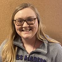 Amber Hess's Instagram, Twitter & Facebook