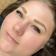 My mini me @bella.odom__ came to work with me today 🩷 #lovehersomuch  #minime #motherdaughterlove #rockwalltexas