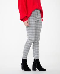Trés agréable au porter du a l'élasthanne. Pantalon Skinny Prince De Galles Gris 140428905b88 Pimkie